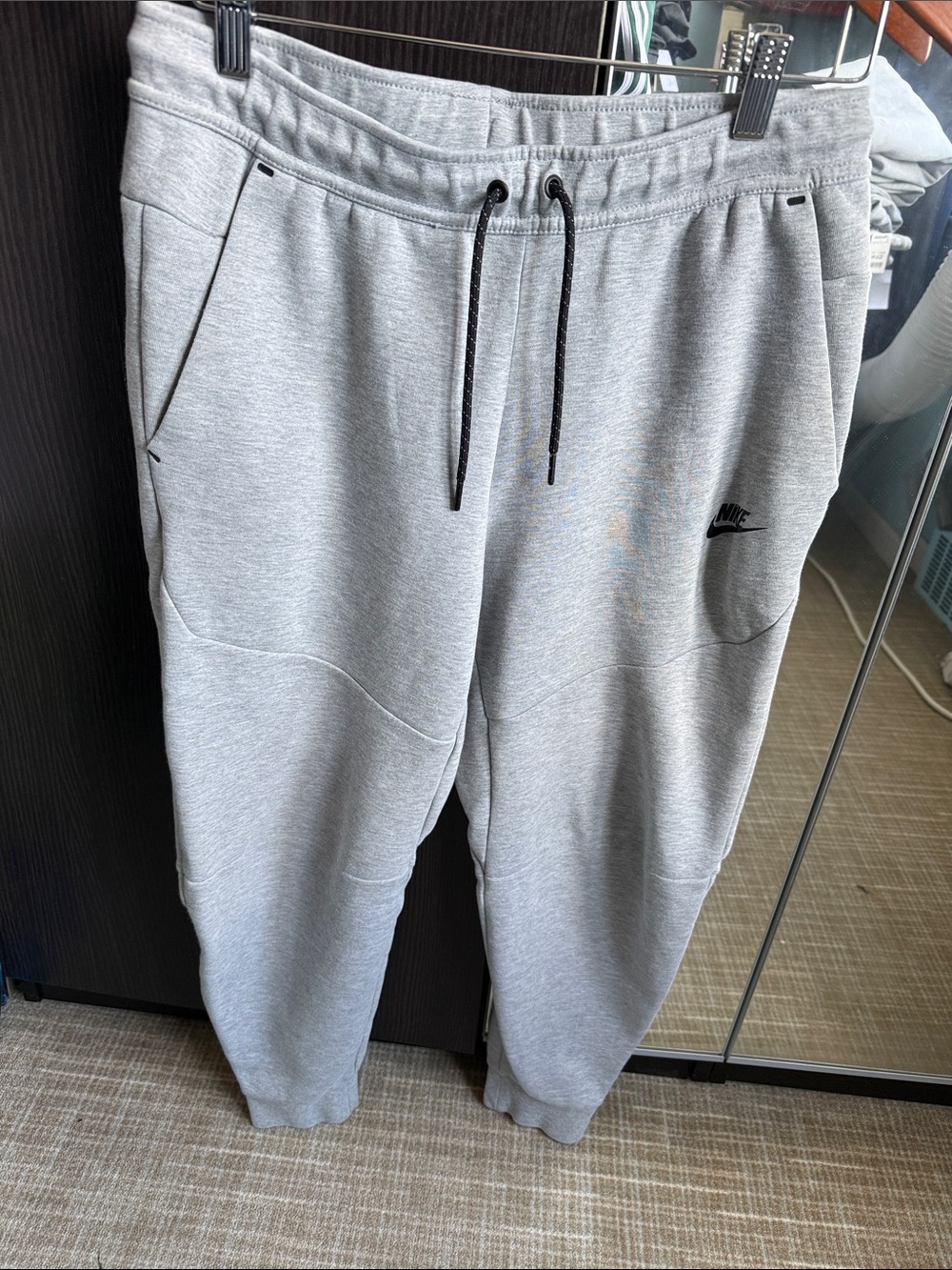 Nike Tech Men Grey Fleece Joggers with Drawstring